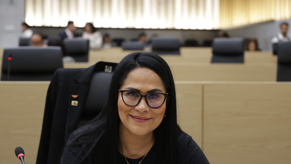 Propone diputada Fedrha Suriano actualización y fortalecimiento del seguro de vida para personas servidoras públicas