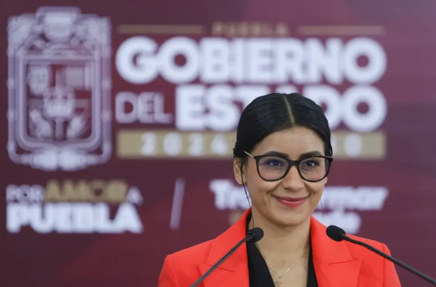  Renuncian 27 funcionarios estatales de Puebla para buscar una candidatura en 2027