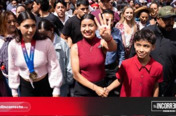 Así fue el registro de Gaby” La Bonita” Sánchez ante miles de personas para la candidatura a la alcaldía de Puebla
