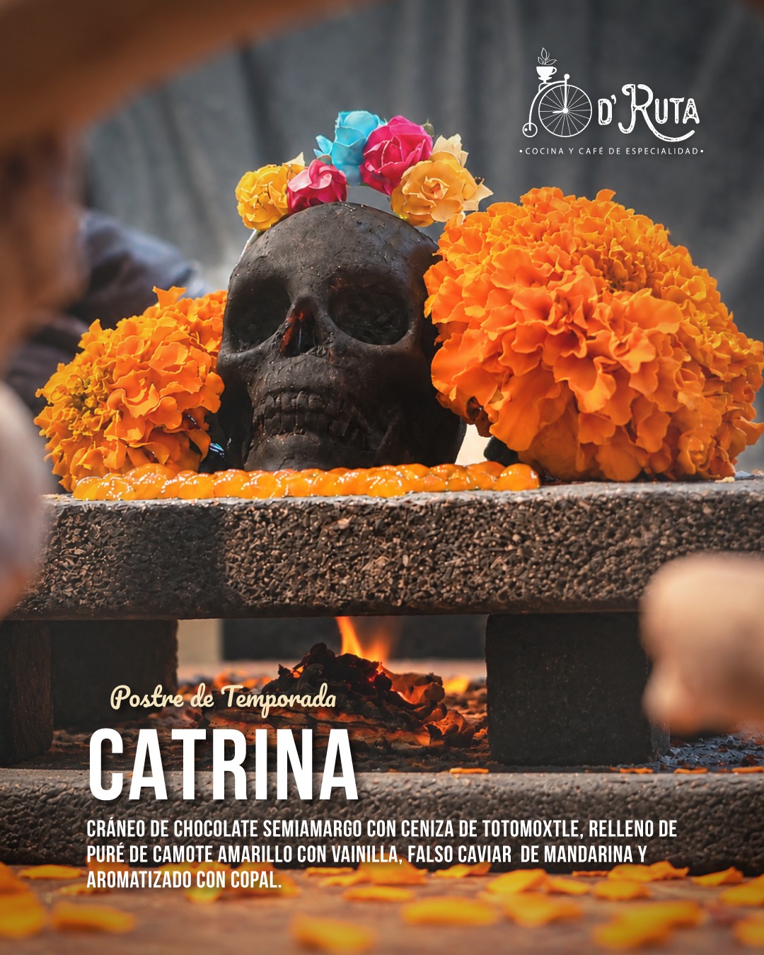 Un cráneo de chocolate convierte la ofrenda en experiencia gastronómica en Atlixco