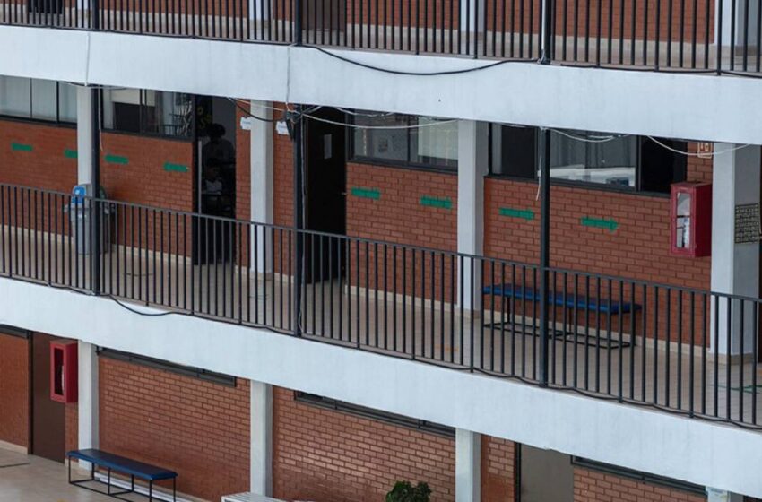  Preocupa a padres del Colegio Loyola en Puebla presunta difusión de imágenes de armas por alumno